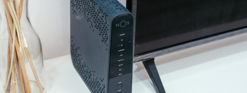 Mesh Router versus Wireless Router! Which One to Choose? | The Tech Affair