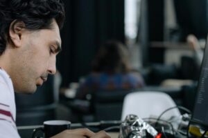 How to Become an AWS Certified Solutions Architect in 2025